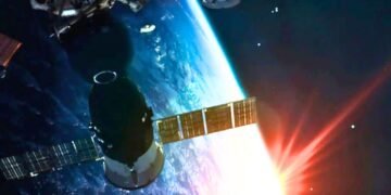 La Cina sorprende tutti con un satellite che trasmette a 1 Gbps da 36.000 km usando un laser da soli 2 watt, e il risultato mette pressione a Starlink