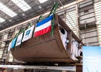La Germania testava l'idrogeno a terra ma MODULARIS galleggia nel Mare del Nord e cambia tutto per le tecnologie navali tedesche
