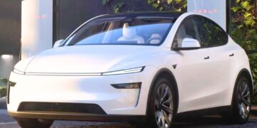 I proprietari di Model Y 4680 constatano che la loro batteria ricarica dal 15 al 20% più lentamente delle LFP in 15 minuti in autostrada: la promessa Tesla della cella 4680 non si conferma nell'uso reale